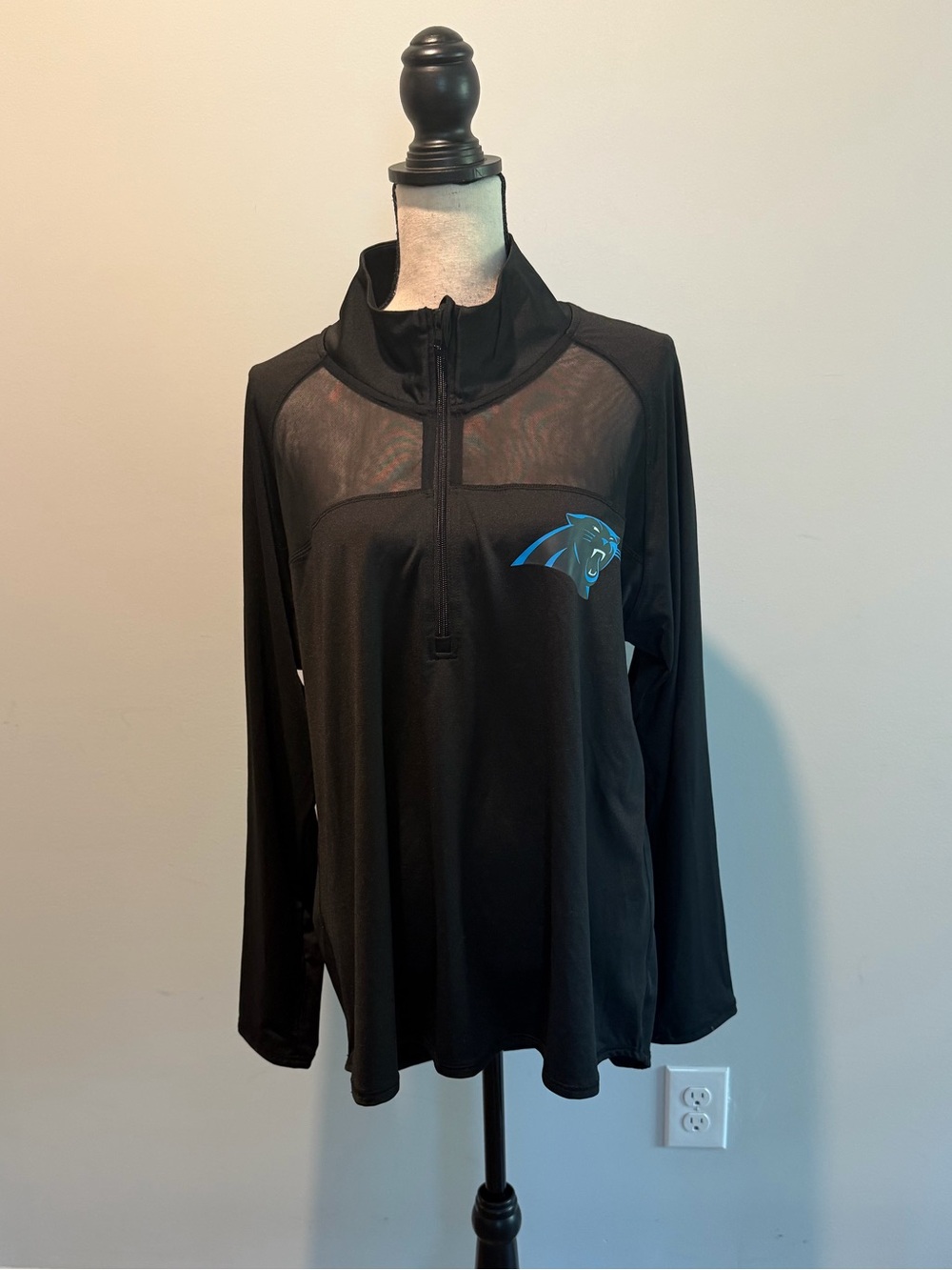 NFL Carolina Panthers Open Back Mesh 1/4 Zip Pullover Women’s 2X Thumbholes